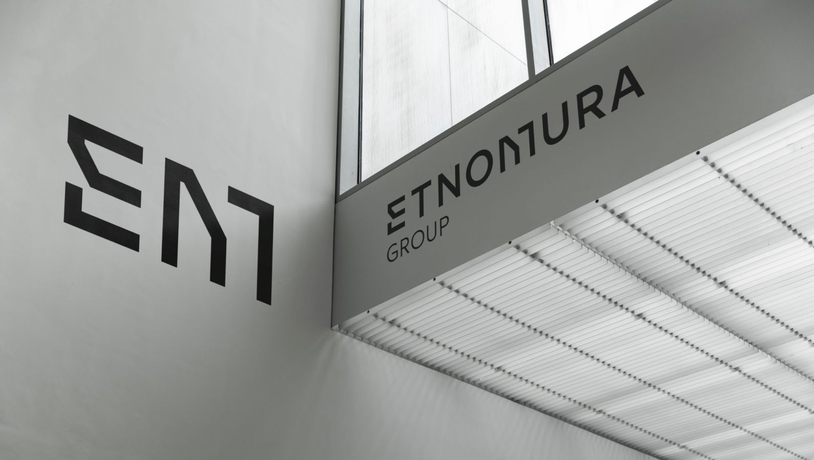 Etnomura